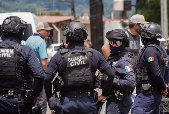 40 policías para cuidar 310 comunidades en Villa Madero