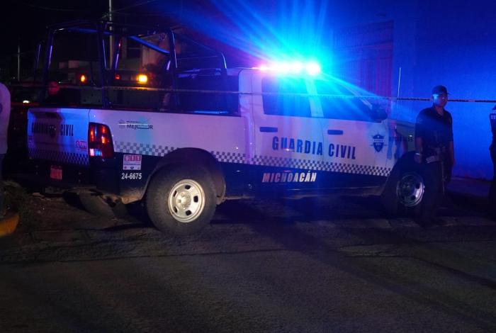 A balazos matan a dos hombres en la colonia El Valle de Zamora, uno era policía en descanso