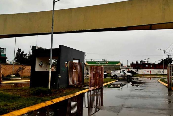 A balazos matan a dos jóvenes motociclistas, en Zamora