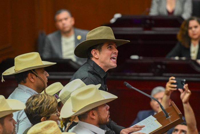 A Carlos Manzo no lo mataron, ustedes dejaron que lo mataran: Alejandro Bautista