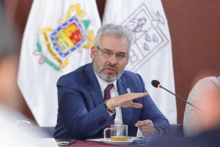 A los delincuentes se les combate con la ley y la fuerza, no con diálogo y complicidad: Bedolla