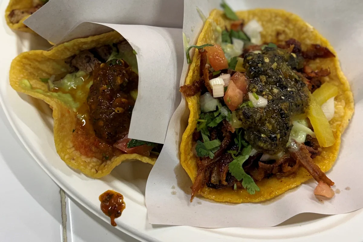 A taqueria de Nueva York le cae demanda por su salsa picante