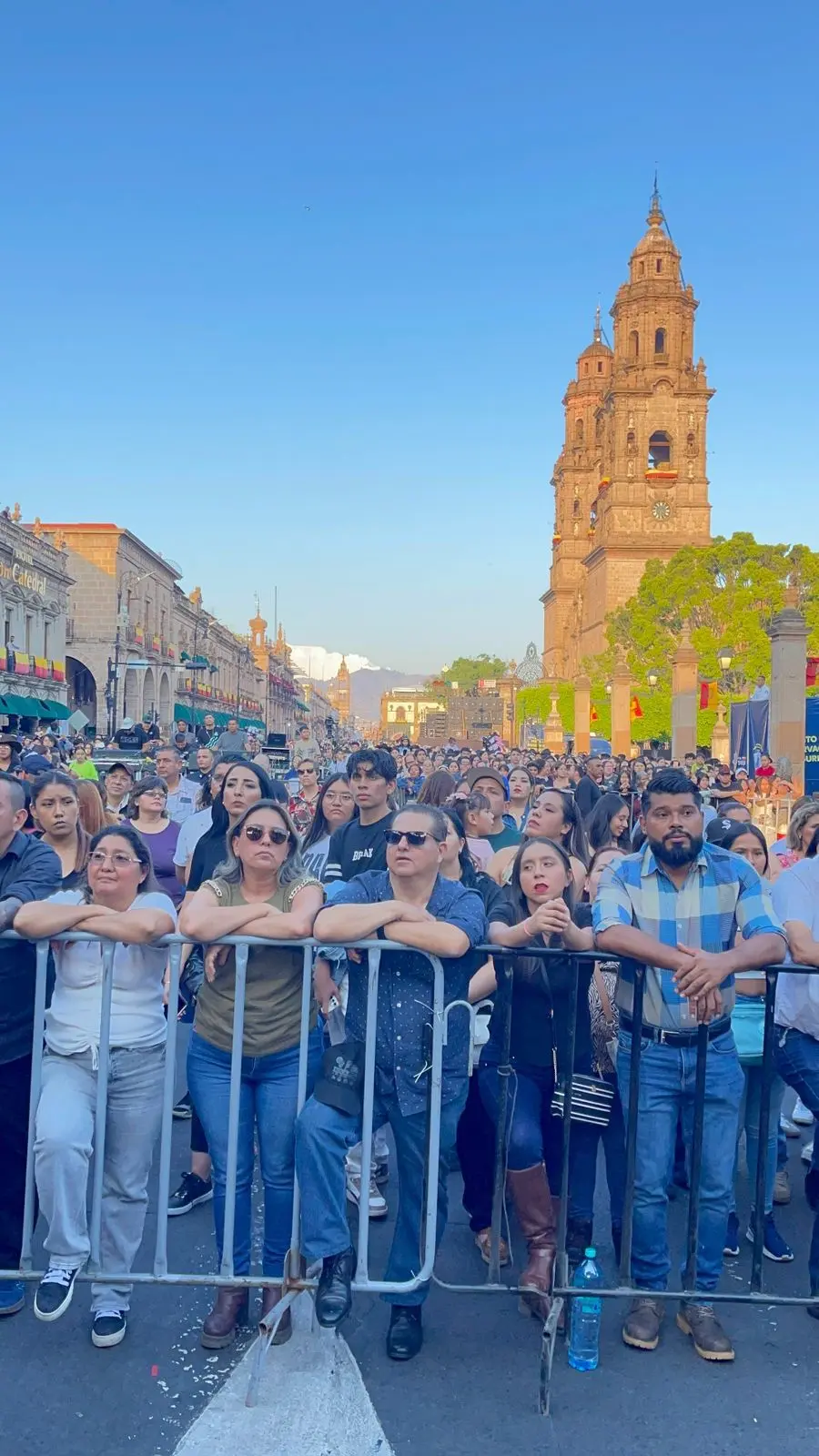 A todo pulmón miles de personas festejaron el aniversario 485 de Morelia