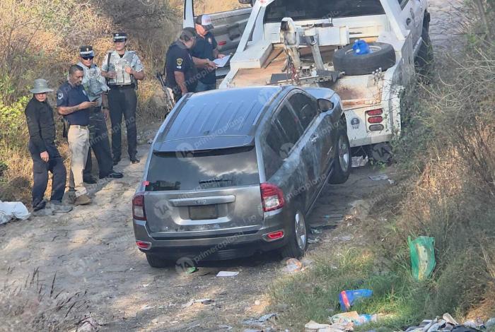 Abandonan 3 cuerpos en una camioneta a las afueras de Morelia