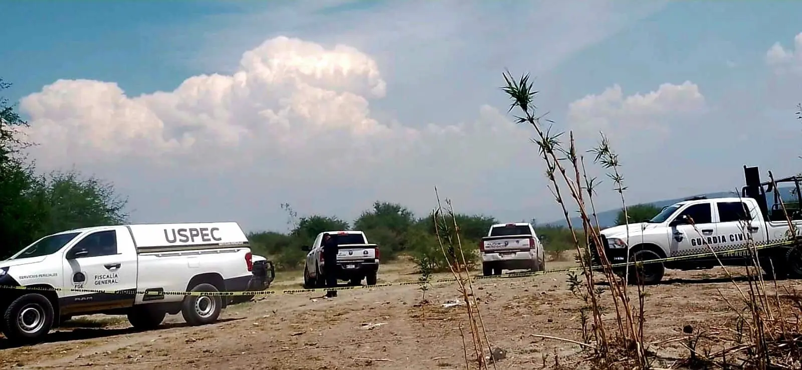 Abandonan a un motociclista calcinado en Cuitzeo