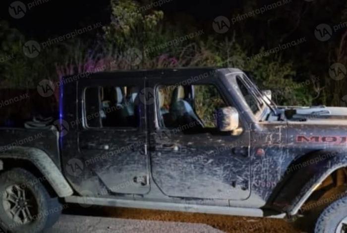 Abandonan camioneta bal3ada en Villa Madero