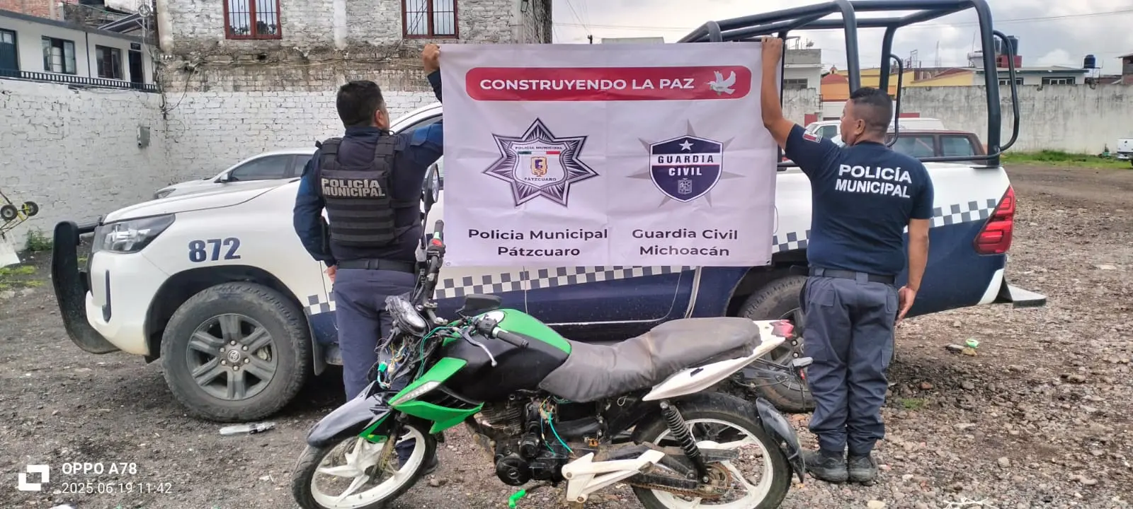 Abandonan una moto desvalijada en Pátzcuaro