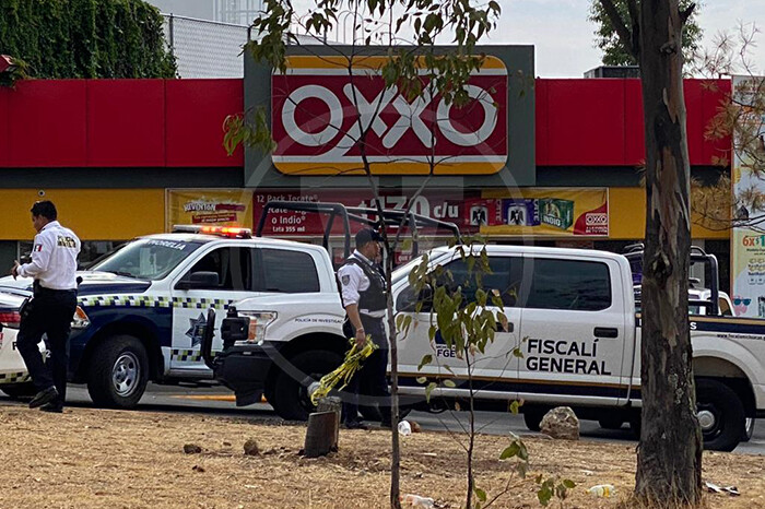 Abogado, el hombre asesinado afuera de un Oxxo en Altozano