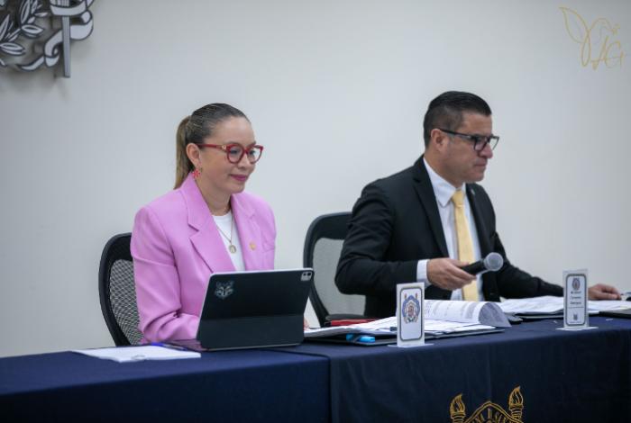 Administración de Yarabí Ávila impulsa acciones en favor de estudiantes del Bachillerato Nicolaita y de Escuelas Incorporadas