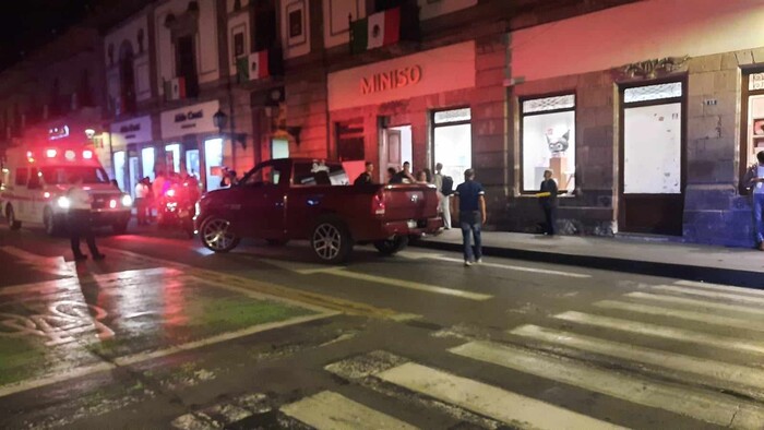 Adolescente es atropellado por camioneta en Centro Histórico de Morelia