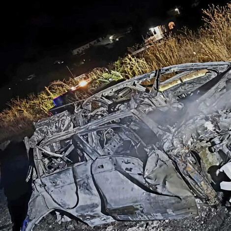 Adolescente muere calcinada durante fatal volcadura vehicular sobre la carretera Zináparo-Churintzio