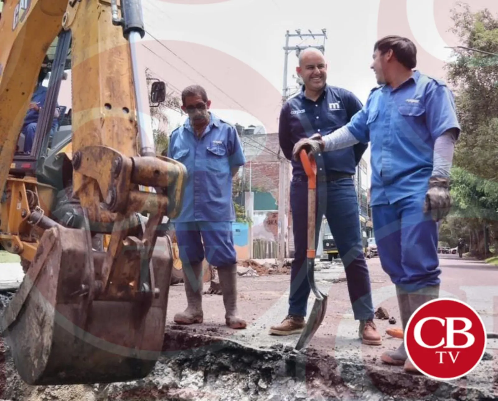 Adolfo Torres supervisa trabajos emergentes en Boulevard García de León
