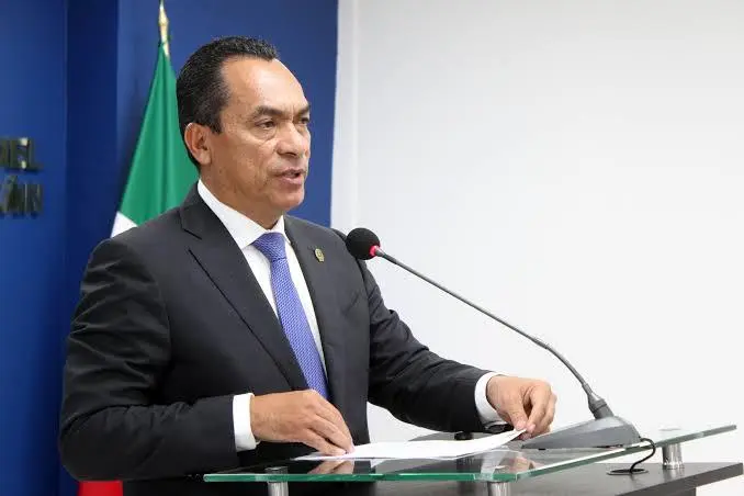 Adrián López Solís presenta su renuncia como Fiscal General de Michoacán; se hará efectiva el 20 de agosto