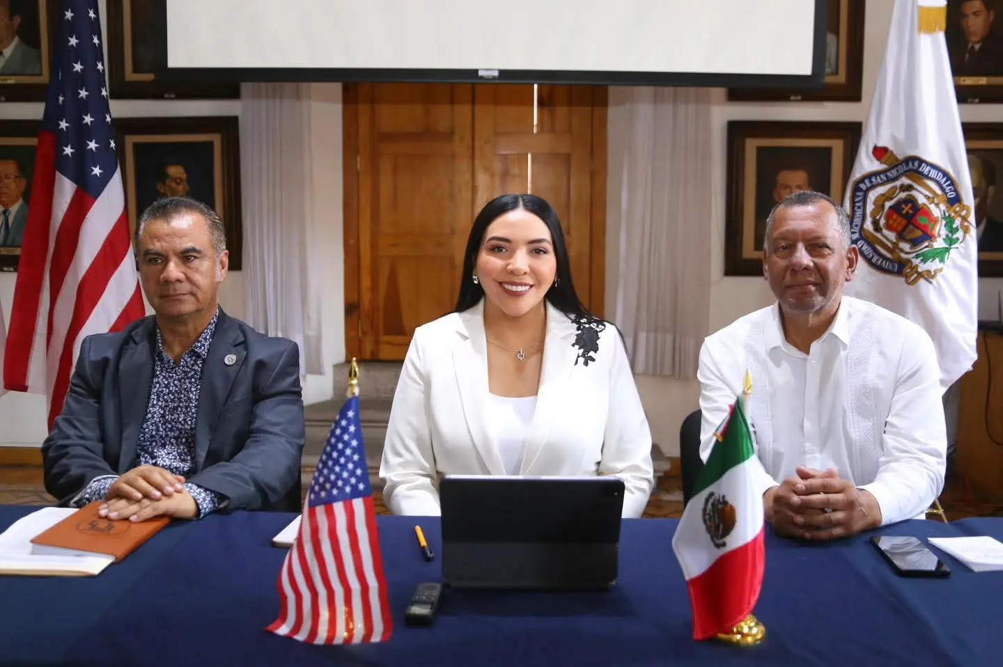 Adriana Campos Huirache participa en Foro Estatal “Plenos Derechos Políticos de Michoacanos en el Exterior”