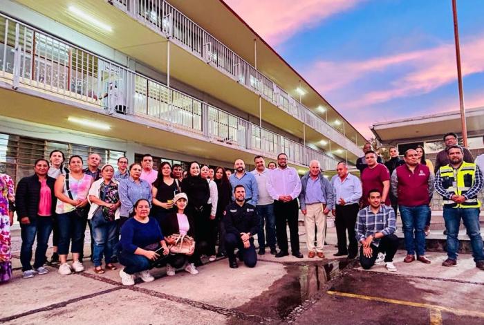 Afirma gobierno que obra del teleférico no daña a la Secundaria Técnica 3