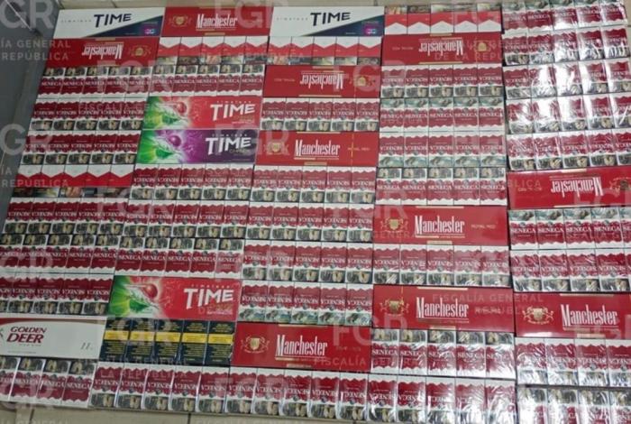 Agarran a dos con contrab4ndo de cigarros extranjeros