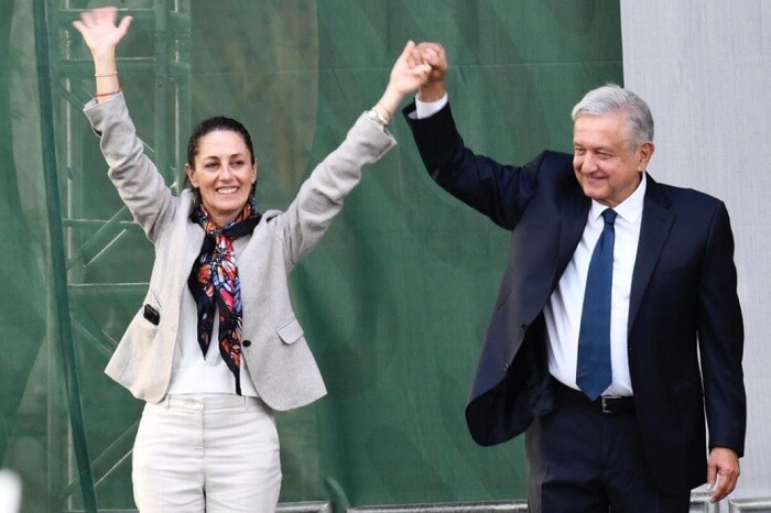 "Ahora que va a gobernar una mujer el país, nos va a ir mejor", AMLO señala que todo favorece a Sheinbaum