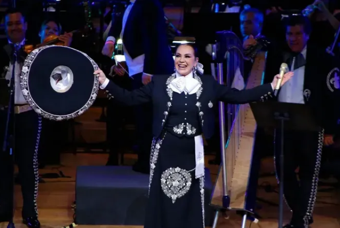 Aida Cuevas aclara rumores sobre su hija Valeria y Christopher Vélez, ex CNCO, tras cancelar su boda