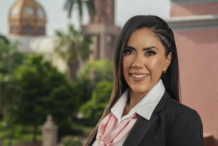 Alcaldesa de Apatzingán habría pedido narcocorrido y se lo cantan