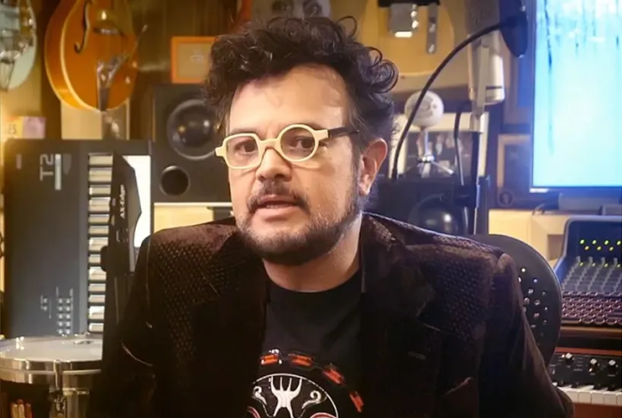 Aleks Syntek defiende autenticidad tras polémica con Shakira