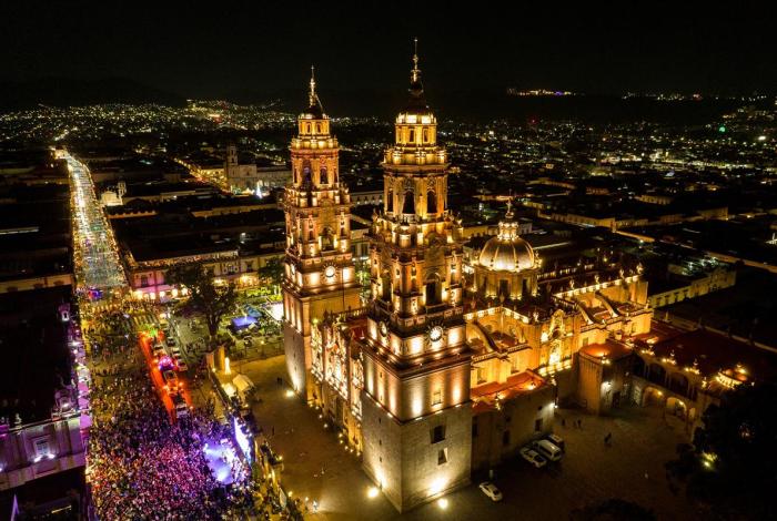 Alertan por cierre de vialidad a partir de este viernes por concierto del 484 aniversario de Morelia
