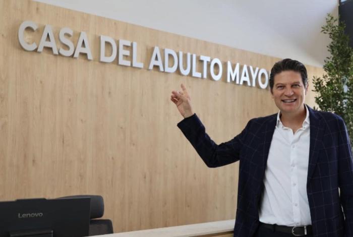 Alfonso Martínez inaugura Casa del Adulto Mayor en su segundo año de gobierno