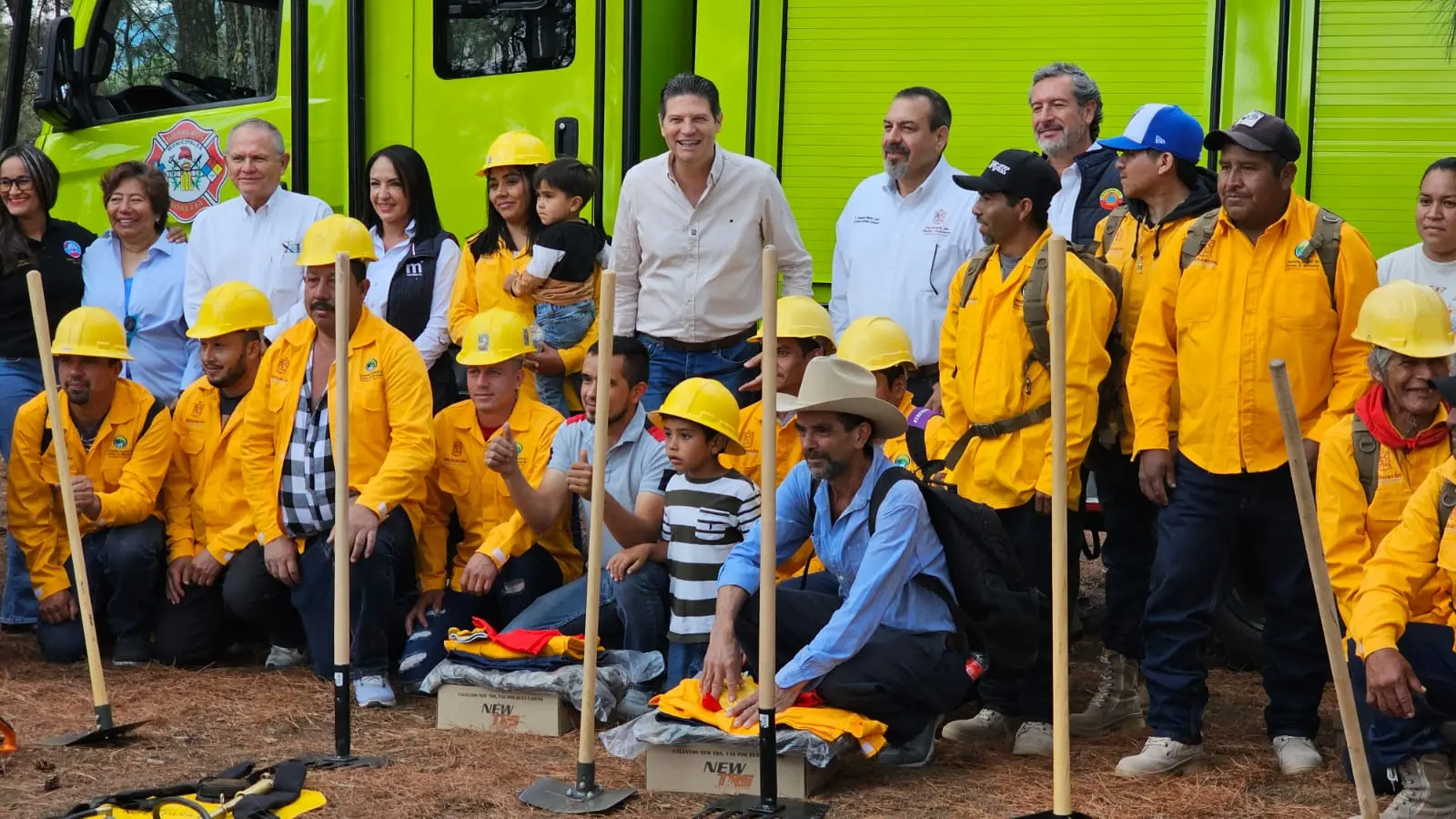 Alfonso Martínez refuerza combate a incendios forestales con tres brigadas activas