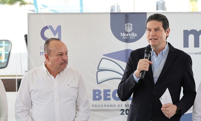 Alfonso Martínez y transportistas promueven becas del Colegio de Morelia