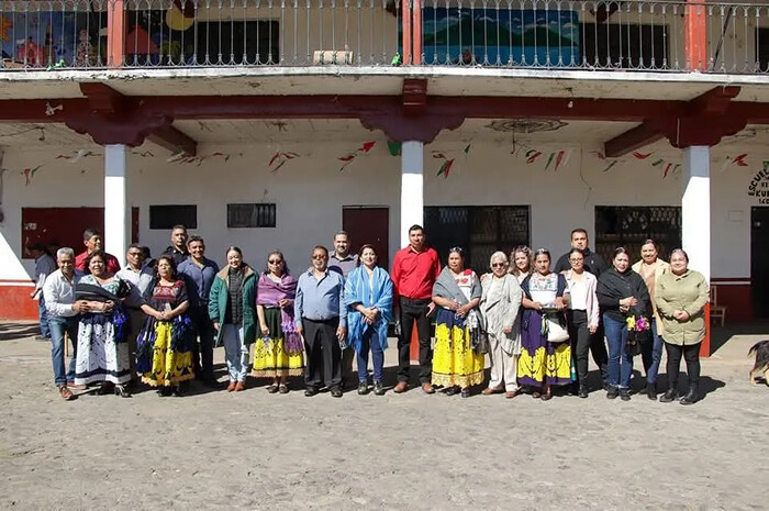 Alma Mireya González fortalece lazos con la Comunidad Indígena de San Andrés Tziróndaro