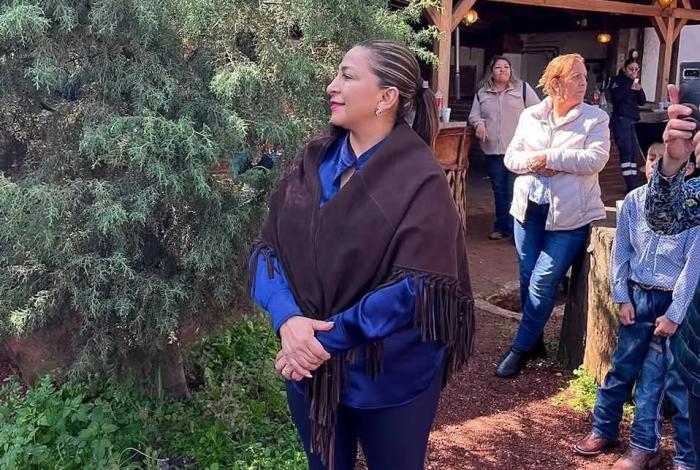 Alma Mireya González participa en tradicional peregrinación a caballo