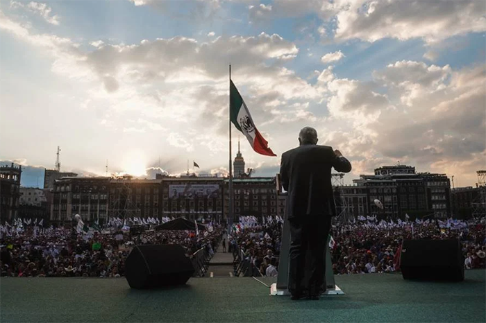 AMLO anuncia su renuncia a Morena tras renovación de dirigencia