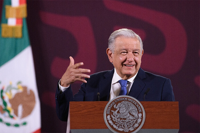 AMLO celebra cancelación de orden judicial en su contra y retira solicitud de juicio político