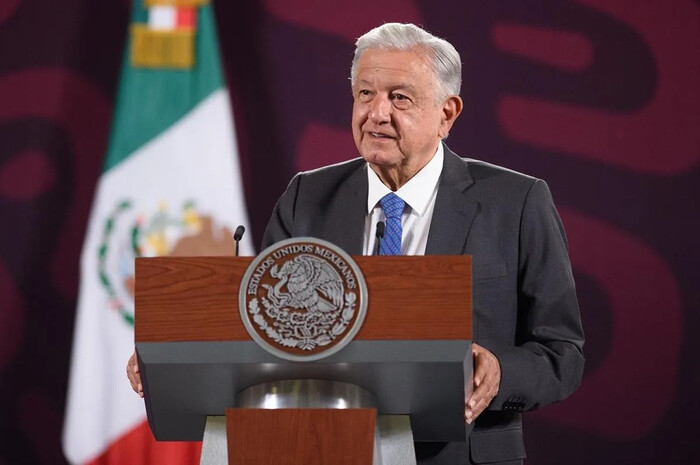 AMLO hace caso omiso a agresión durante protesta del Poder Judicial