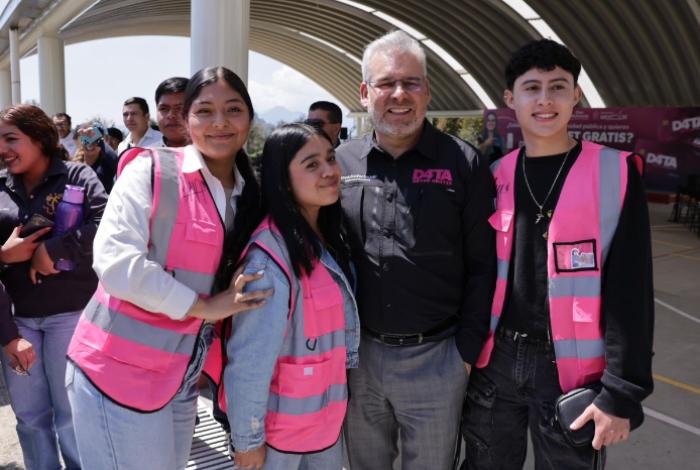 Antes era un gasto, hoy es un derecho; con internet gratis Bedolla transforma educación pública