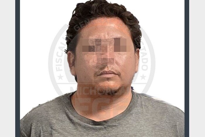 Apatzingán: Detienen a hombre por extorsión contra propietarios de 15 gasolineras