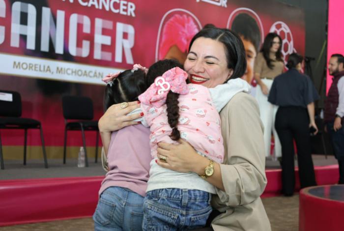 Apoyo a infancias con cáncer, política humanista que hoy replica la Federación: Sedebi
