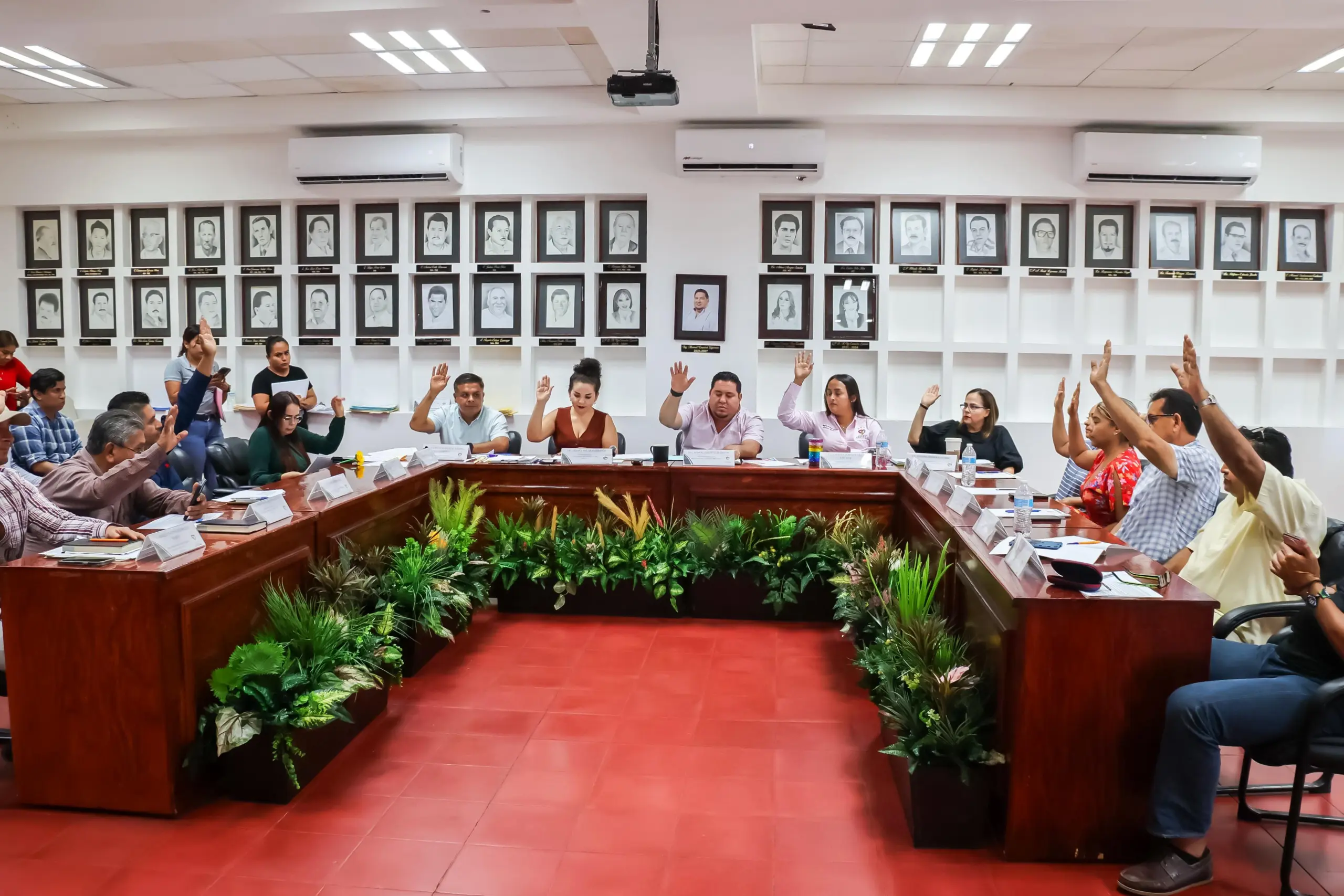 Aprueban a Proveedores para Mezcla Asfáltica y Pintura