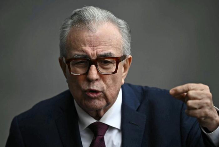 ‘Aquí estoy, vamos a seguir gobernando’: Rocha Moya