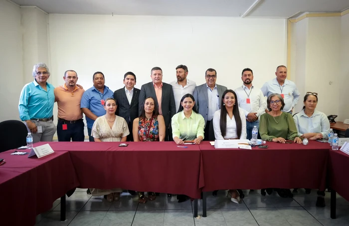 Araceli Saucedo respalda gestiones de presidentes municipales para resolver demandas prioritarias en Michoacán