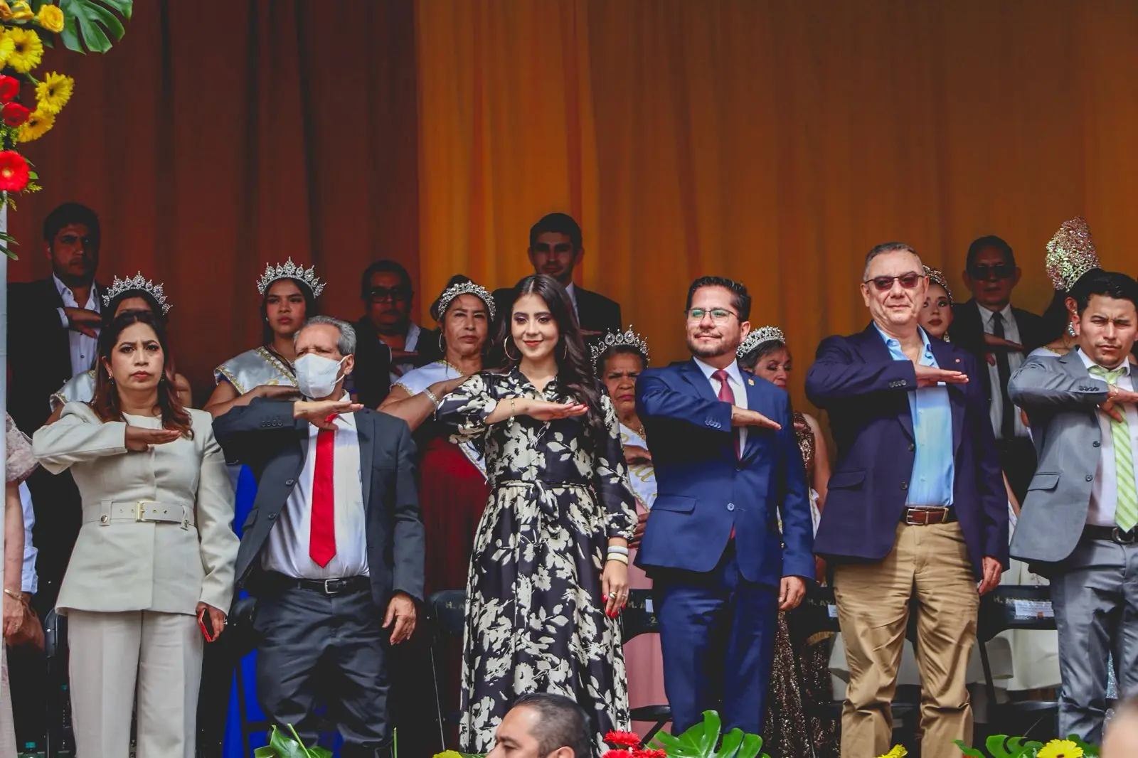 Ario conmemora 469 aniversario de su fundación con desfile y acto cívico; Vicentinas reciben presea al mérito ciudadano 2025