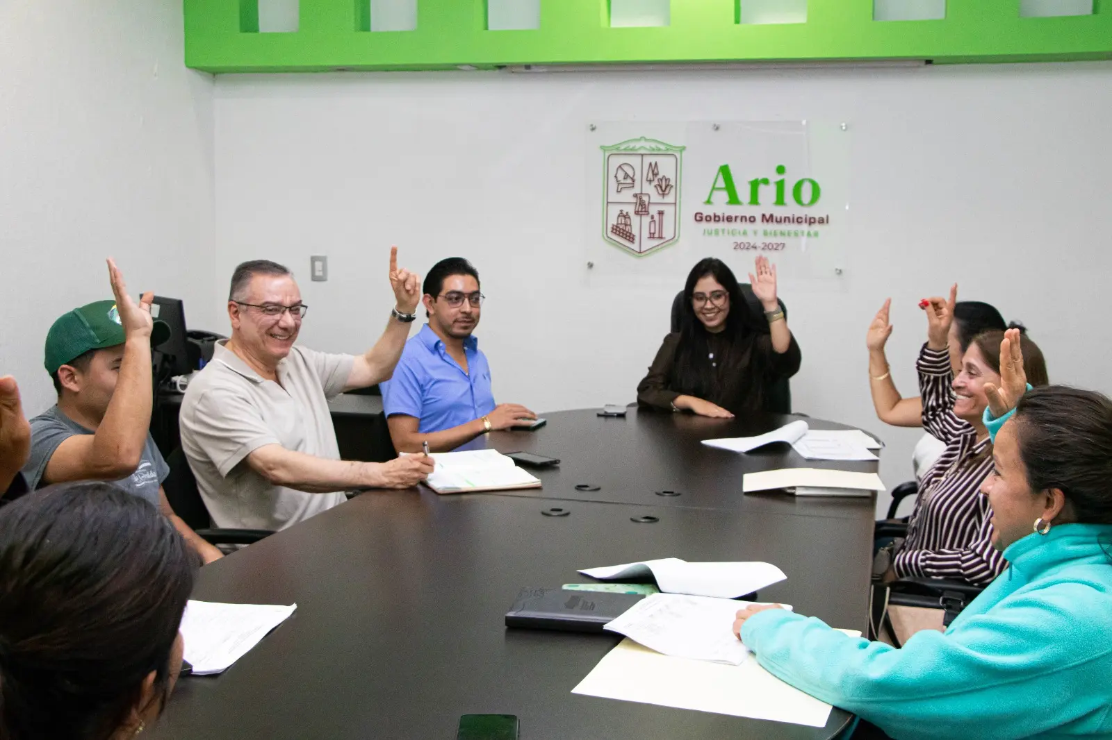 Ario dice Sí a la responsabilidad financiera y al futuro de Michoacán; Cabildo aprueba en lo local reforma “No más deuda para Michoacán”