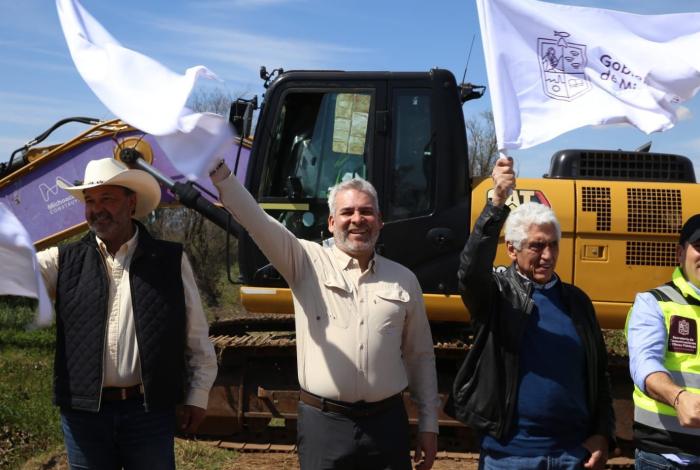 Arranca Bedolla trabajo anual de rescate y conservación del lago de Pátzcuaro