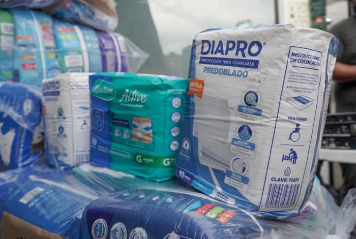 Arranca entrega de pañales para adultos mayores, en centros asistenciales