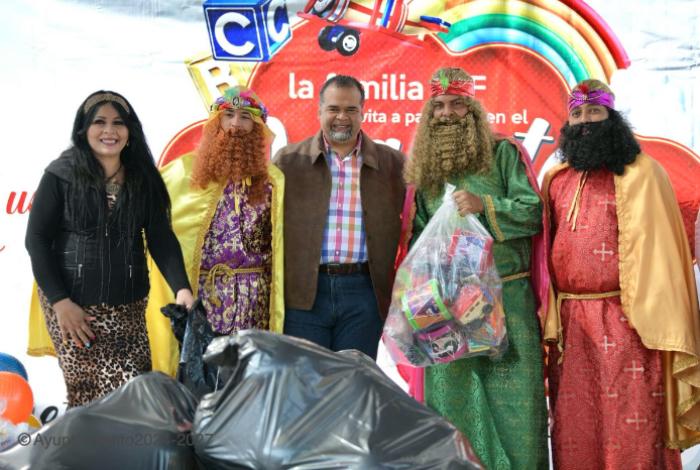 Arranca Víctor Vázquez 'Juguetón 2026' en Puruándiro