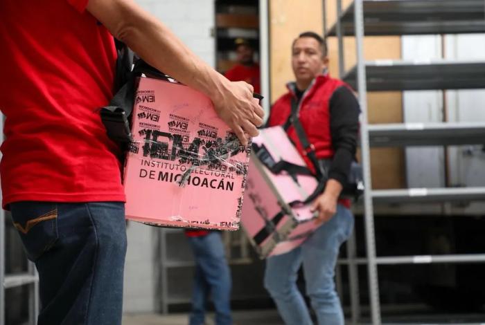 Arriban 6,447 Paquetes Electorales a la bodega central del IEM