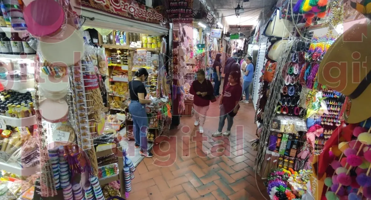 Artesanos del Mercado de Dulces reportan bajas ventas en vacaciones de verano