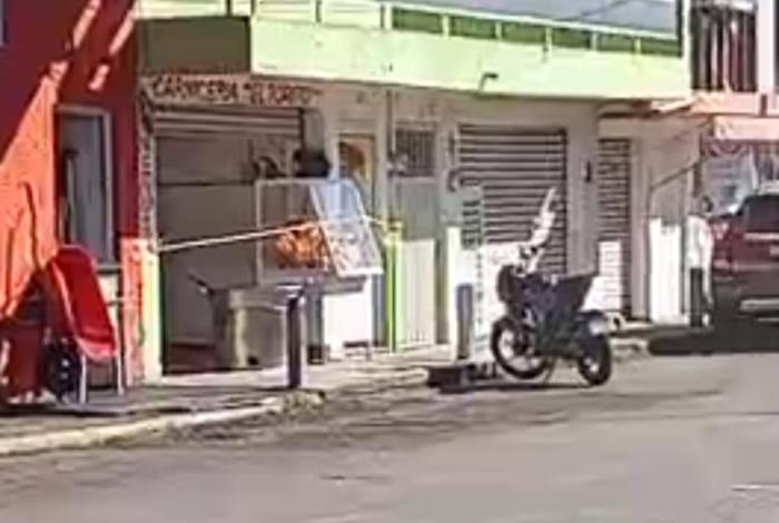 As3sin4n a un hombre en carnicería de Uruapan