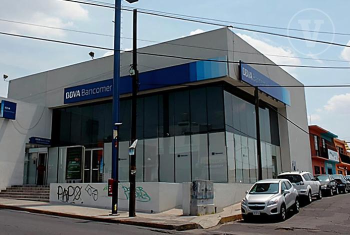 Asaltan a cuentahabientes dentro de un BBVA en Morelia; les quintan más de 300 mil pesos