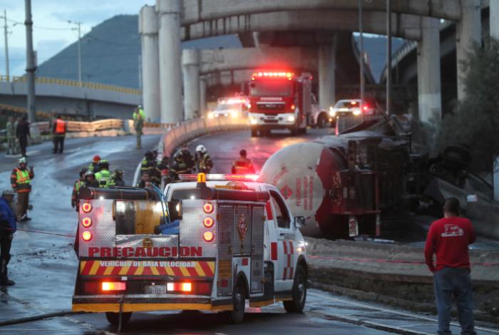 Ascienden a 32 los fallecidos por explosión de camión de gas en Ciudad de México