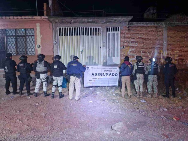 Asegura FGE vehículos y narcóticos en un cateo en La Piedad